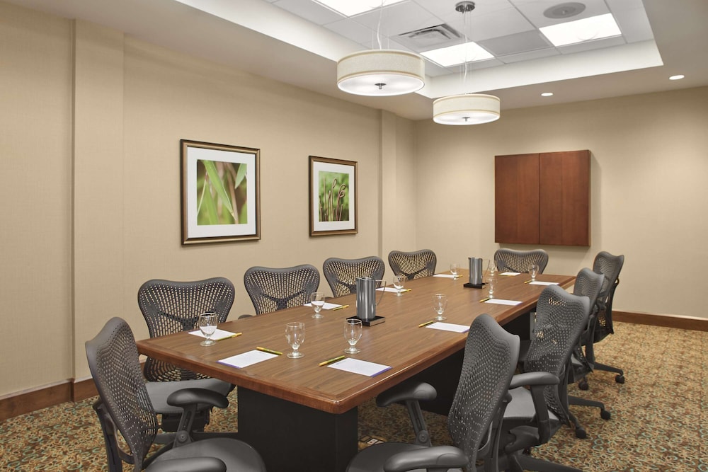 Hilton Garden Inn Akron - photo 34