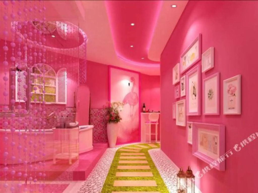 Theme Hotel of No. 8 Mansion in Guankou, People's Republic of China