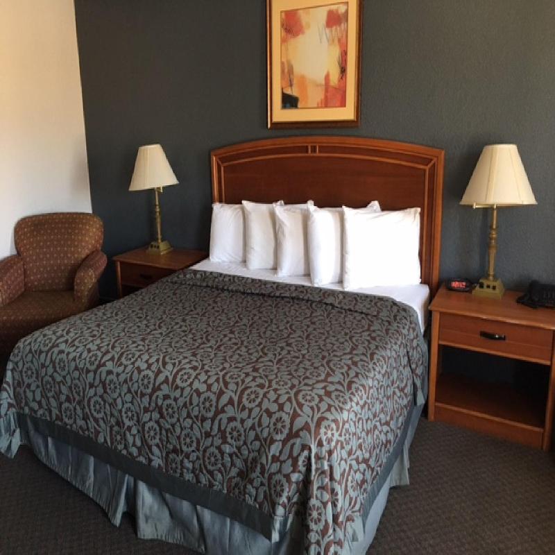 Executive Inn Hebbronville - photo 20