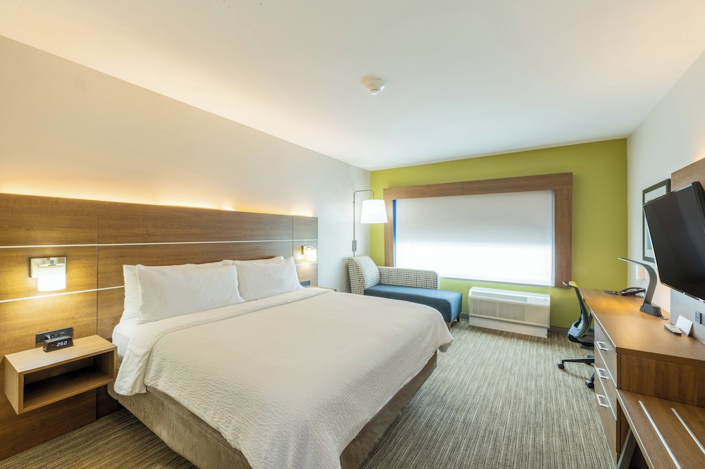 Holiday Inn Express & Suites Lindale Tyler by IHG — hotel in Lindale