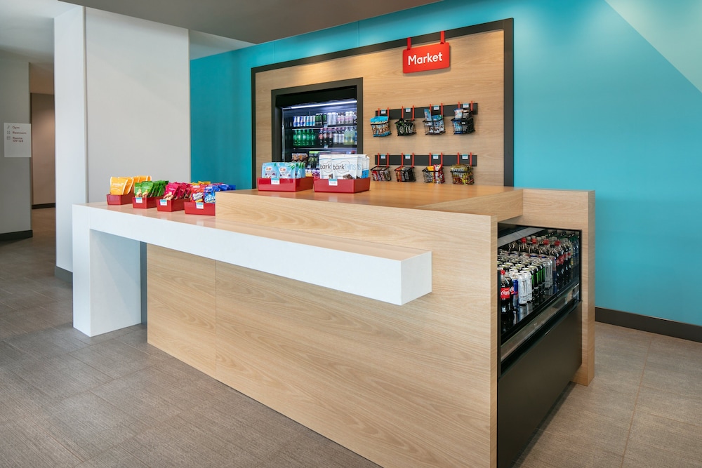 avid hotel Roseville Minneapolis North an IHG Hotel - photo 5