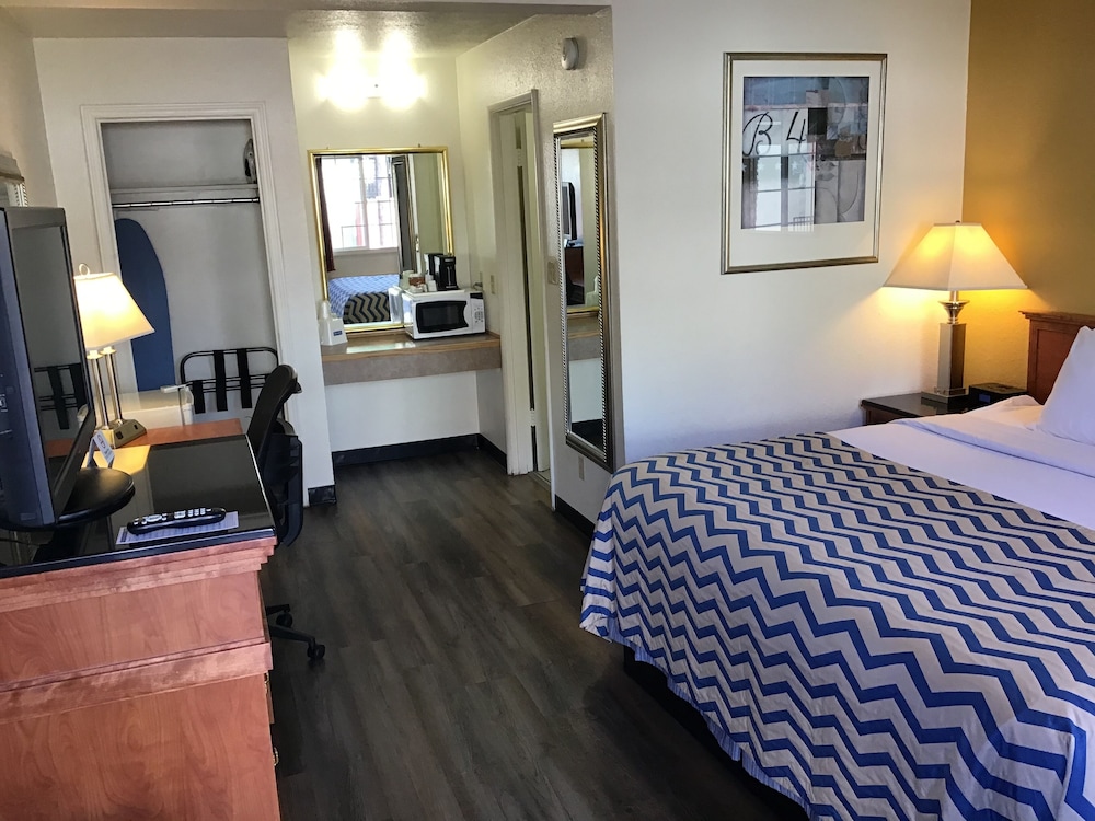 Travelodge by Wyndham Pendleton OR - photo 5