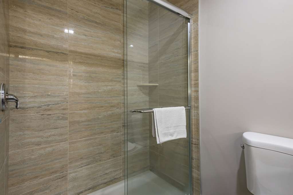 The Waves Hotel an Ascend Collection Hotel - photo 10