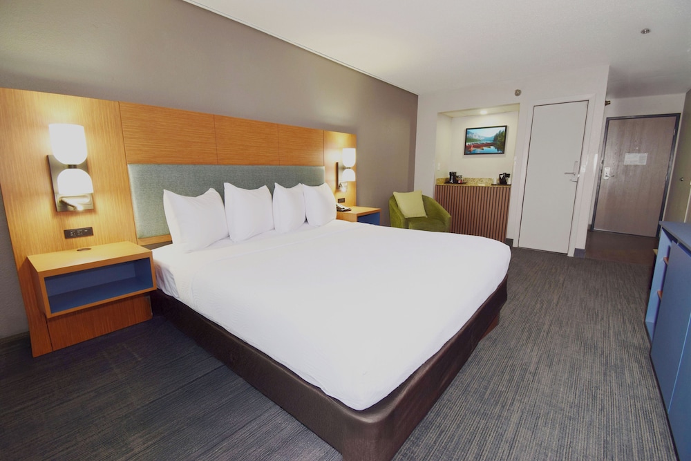 Country Inn & Suites by Radisson Coon Rapids MN - photo 12