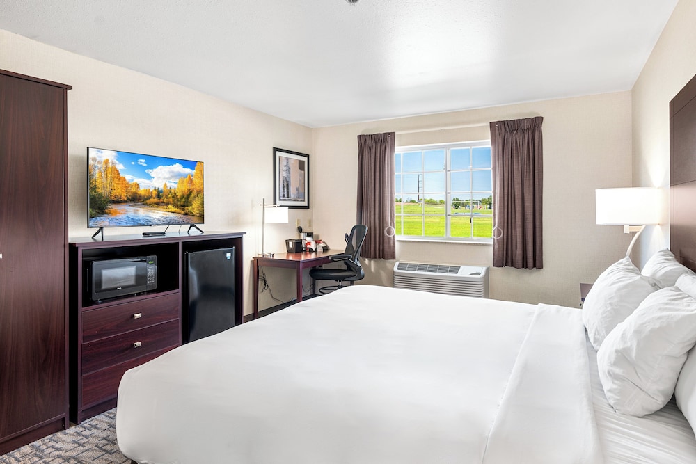 Boarders Inn & Suites Shawano - photo 27