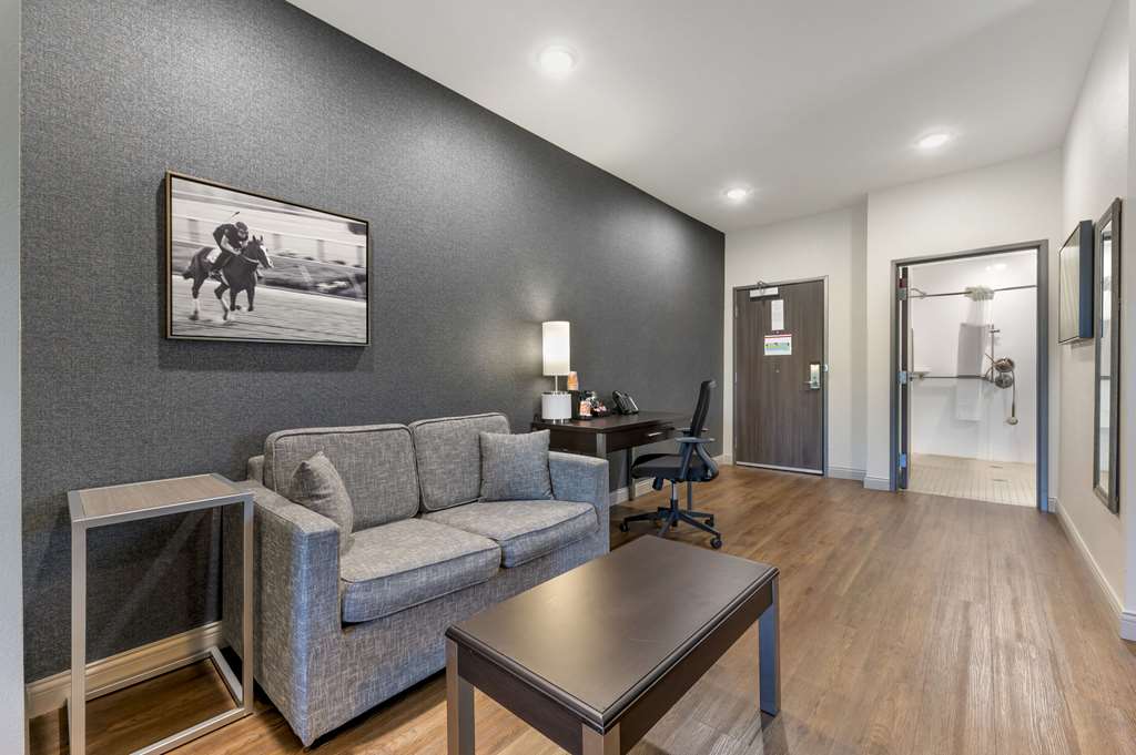 Comfort Inn & Suites Clarksville Louisville North - photo 18