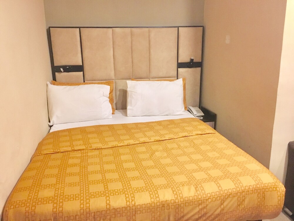 Elicris Hotel — Lagos — photo 4