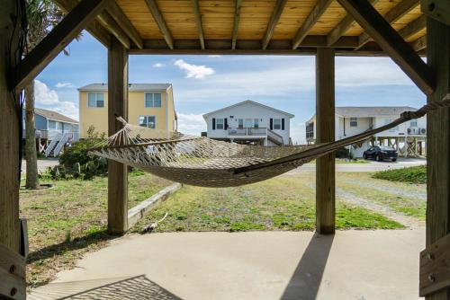 Out of the Blue by Oak Island Accommodations - photo 33