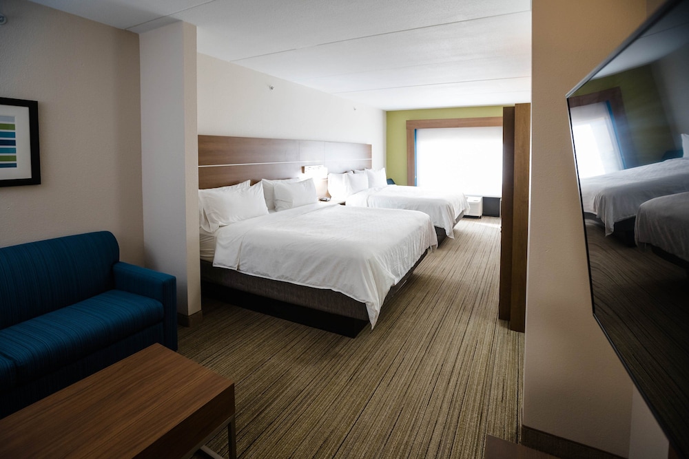 Holiday Inn Express & Suites Knoxville Farragut by IHG - photo 16