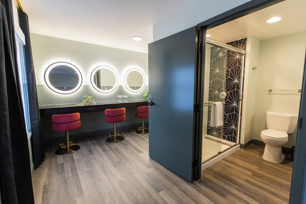 voco The Darwin Atlanta Midtown by IHG - photo 15