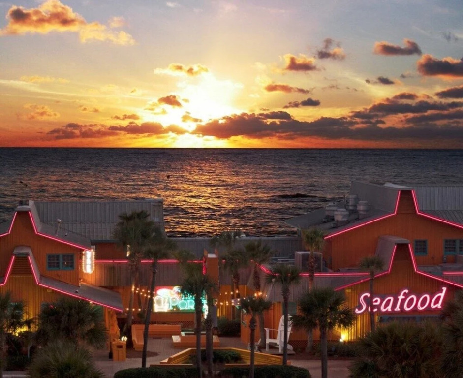 Sterling Palace Water Views Private Beach Access in Destin, United States