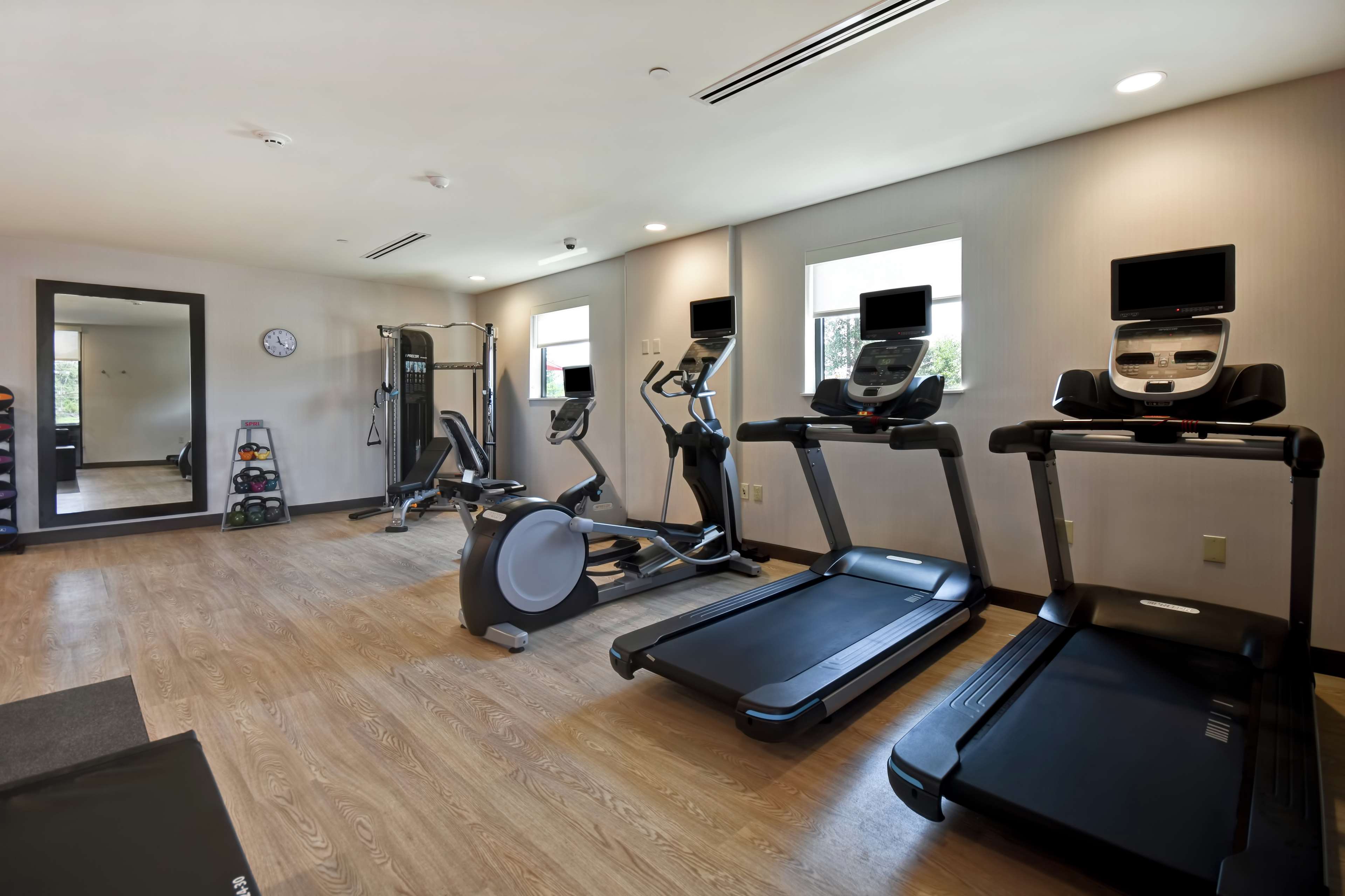 Home2 Suites by Hilton Birmingham Fultondale - photo 16