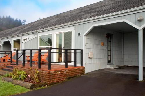 Agate Beach Motel - photo 40