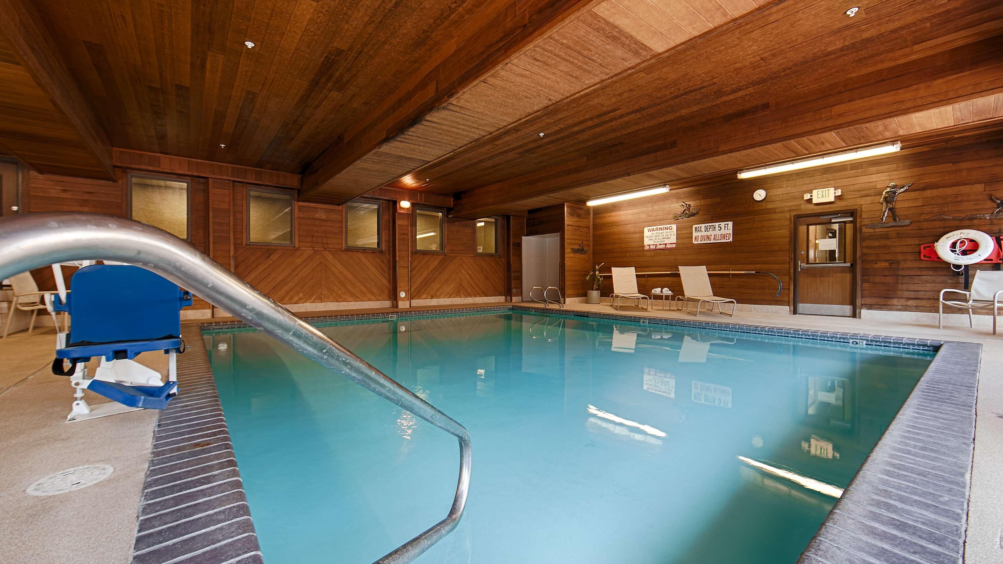 Best Western Plus Meridian - photo 8