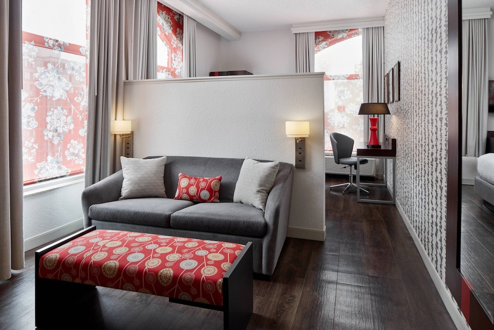 Fairfield Inn & Suites by Marriott Washington DC Downtown - photo 13