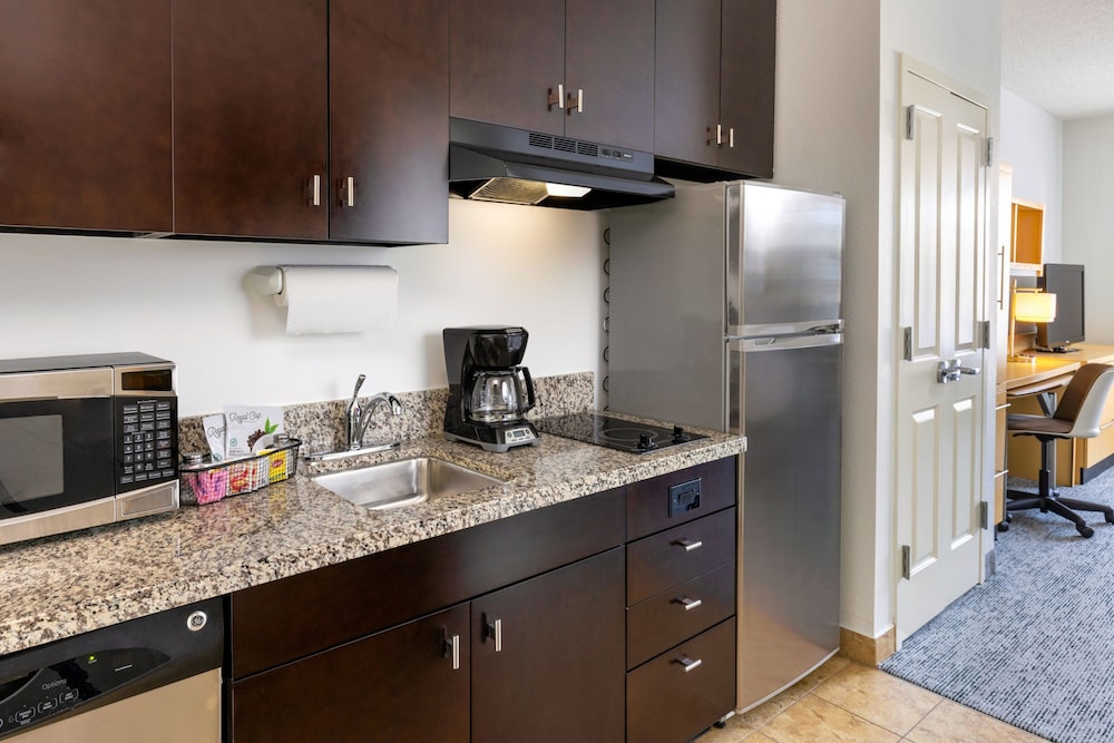 TownePlace Suites York - photo 29