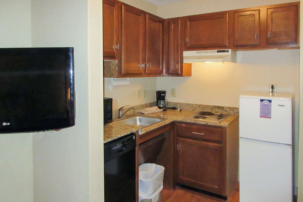 TownePlace Suites by Marriott Greenville Haywood Mall - photo 17