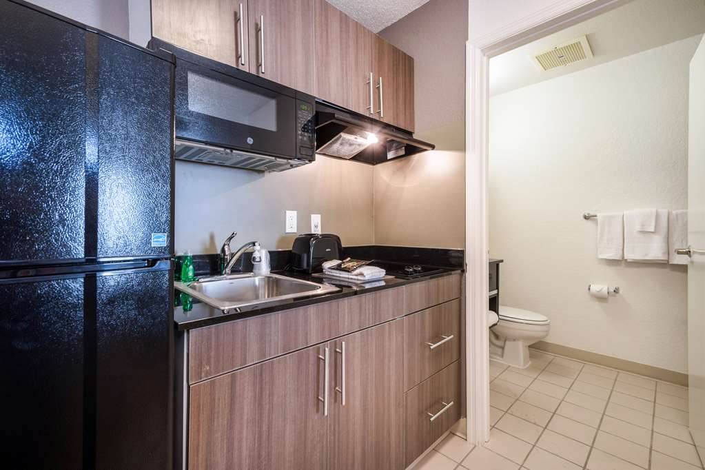 Studio 6 Extended Stay Duluth GA Atlanta Gwinnett Place - photo 17