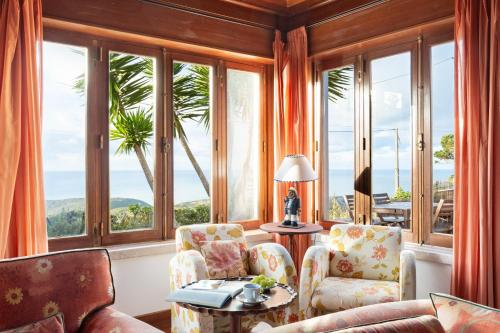 4BR House with Ocean View in Sintra by Host for Us — 4-Star Luxury Hotel in Colares, Portugal