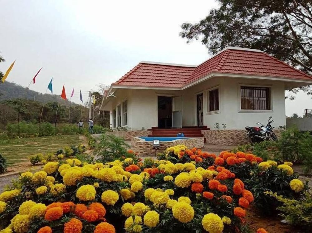 Baranti Eco Resort — hotel in Raghunathpur