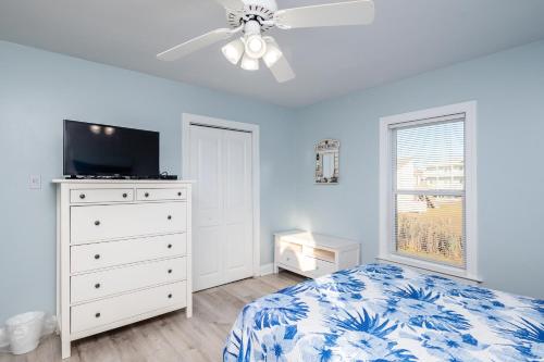 SeaSide by Oak Island Accommodations - photo 38