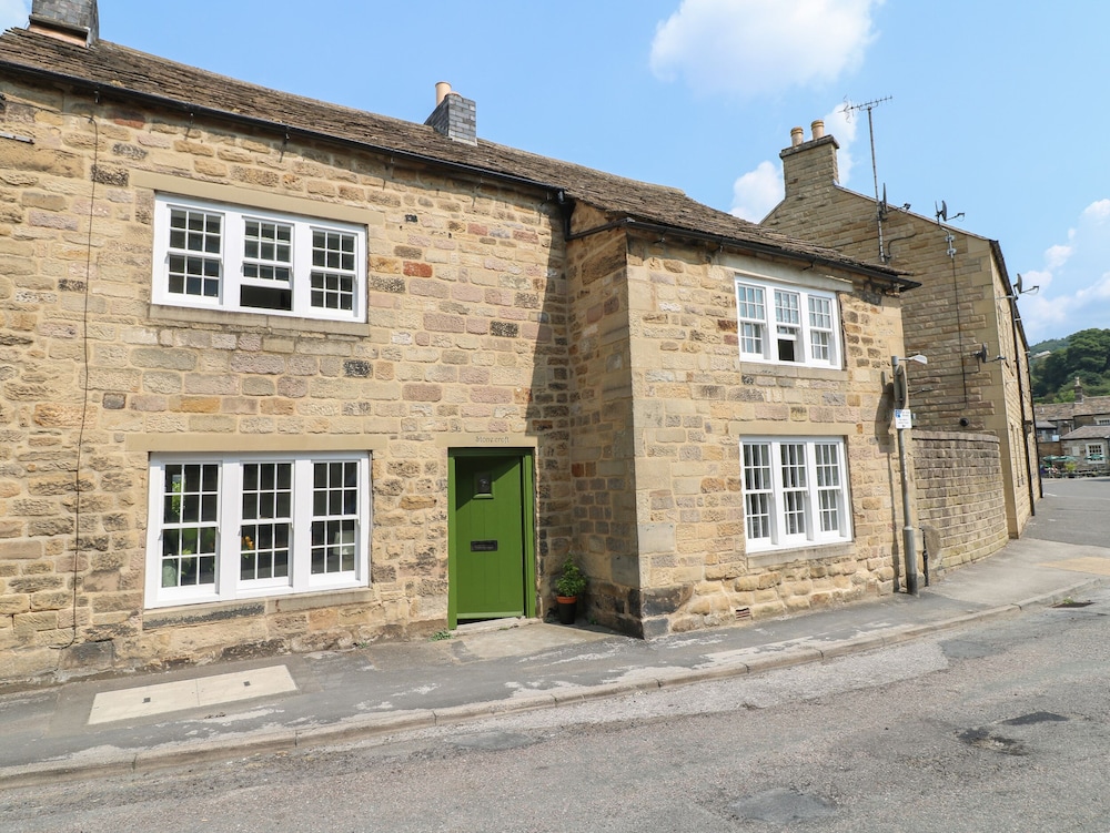 Stonecroft - carbon neutral hotel in Bakewell