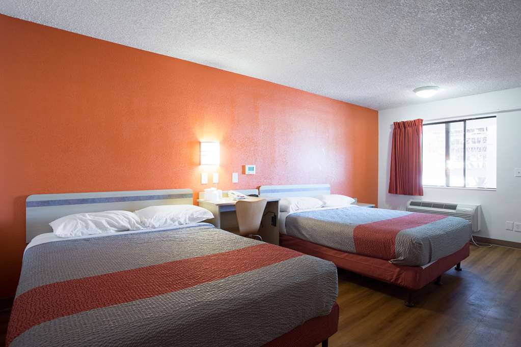 Motel 6 Kingman AZ Route 66 West - photo 14