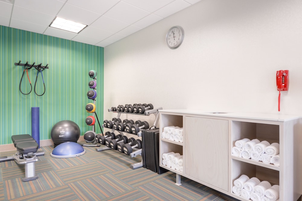 Holiday Inn Express & Suites Salem by IHG - photo 33