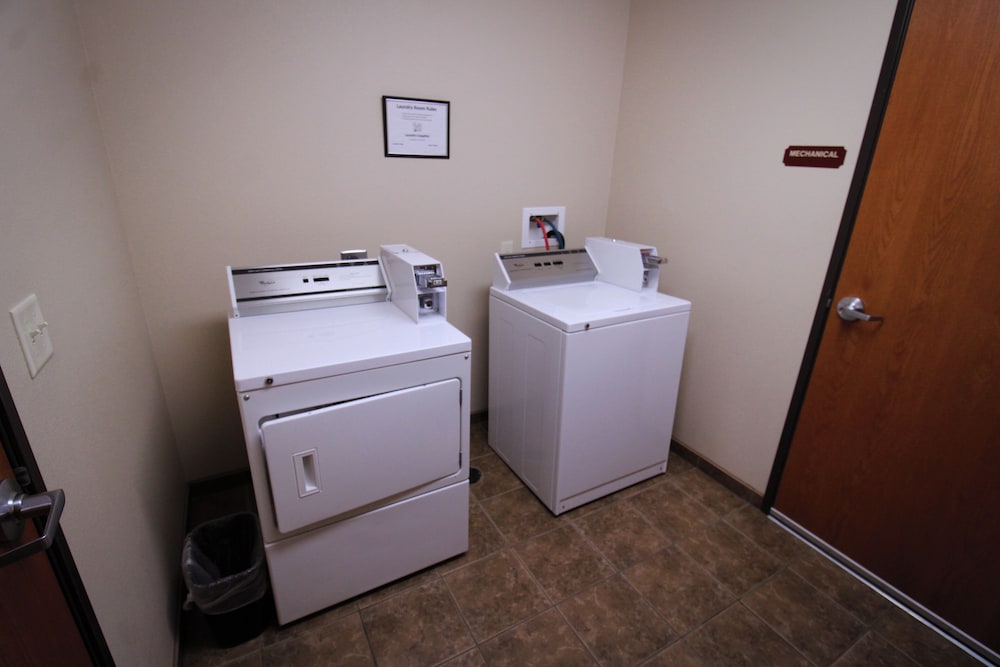 Canby Inn And Suites - photo 27