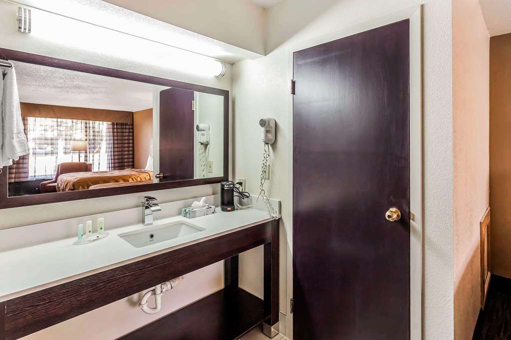 Quality Inn South Boston Danville East - photo 20
