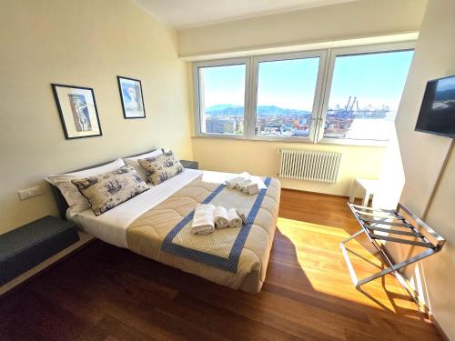 Appartamento Decimo Cielo Vista Mare — 4-Star Luxury Hotel in La Spezia, Italy