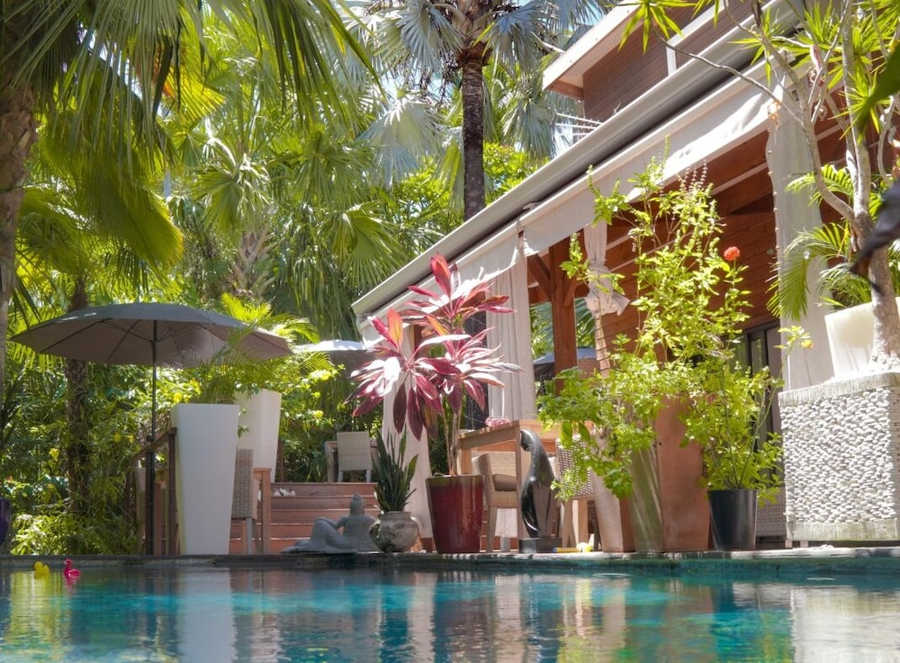 Lodge Palmae Lodge de charme avec Jacuzzi Privatif en Option Adults Only — 4-Star Luxury Hotel in Saint-Pierre, Réunion