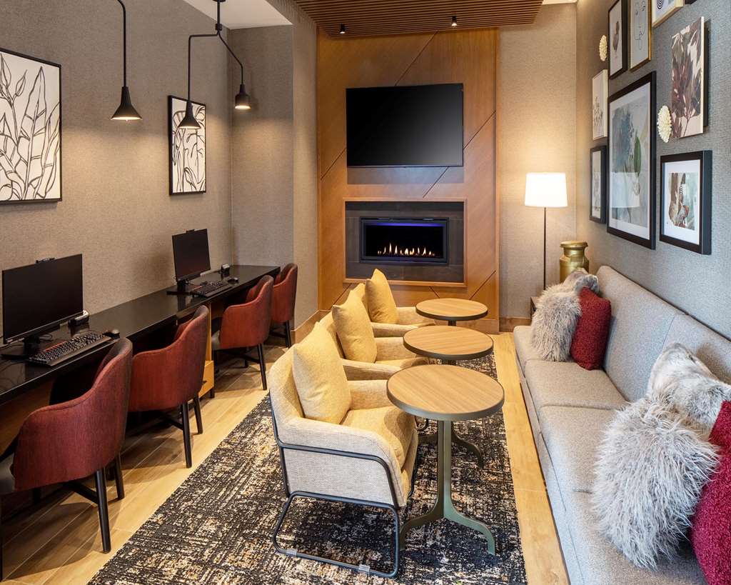 Hyatt Place Harrisonburg - photo 11