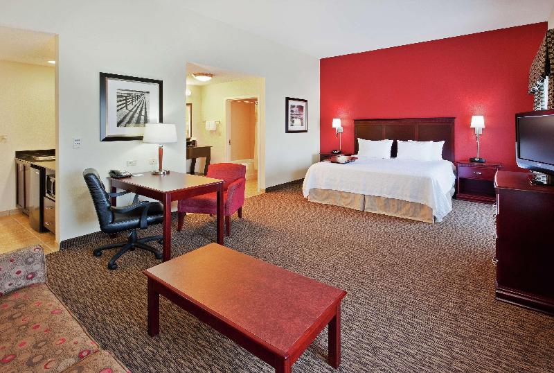 Hampton Inn & Suites Millington - photo 42
