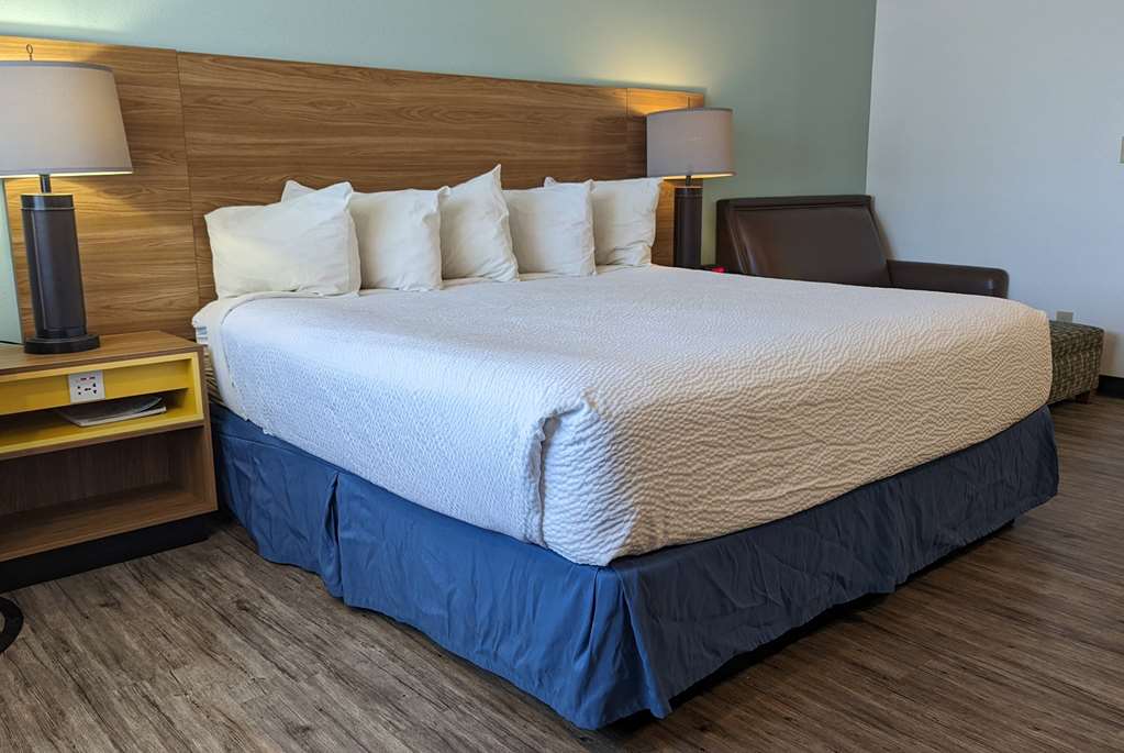 Days Inn by Wyndham Lake Havasu - photo 9