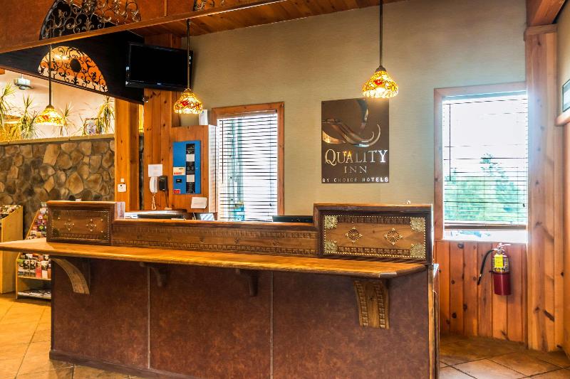 Quaint Inn &Suites - photo 3