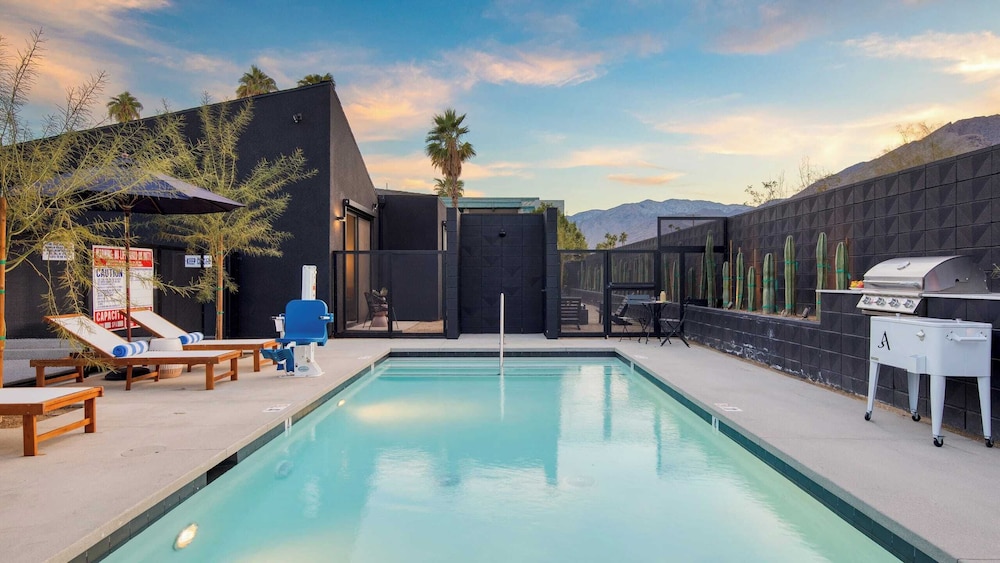 Blackhaus Suites by AvantStay - photo 47
