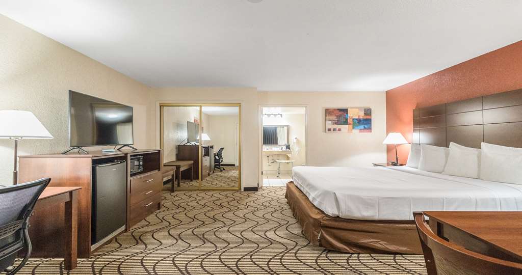 Best Western Roseville Inn - photo 12
