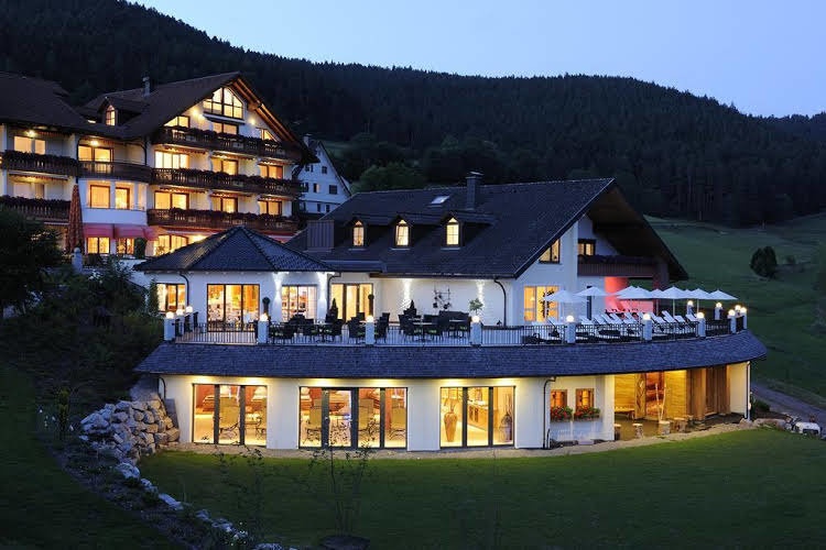 Hotel Heselbacher Hof — 4-Star Luxury Hotel in Baiersbronn, Germany