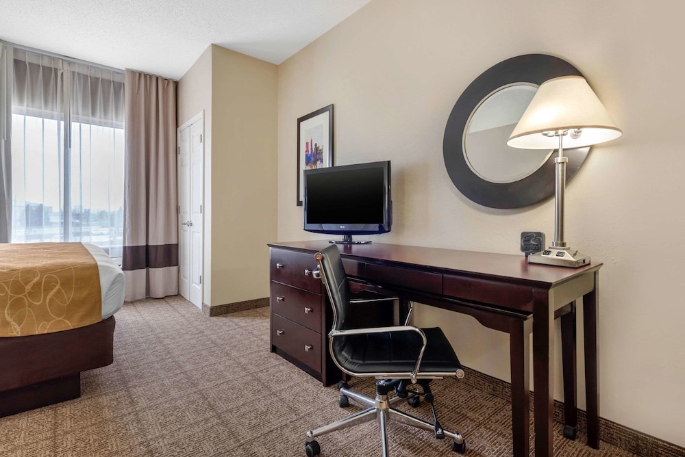 Comfort Suites Lafayette University Area - photo 20