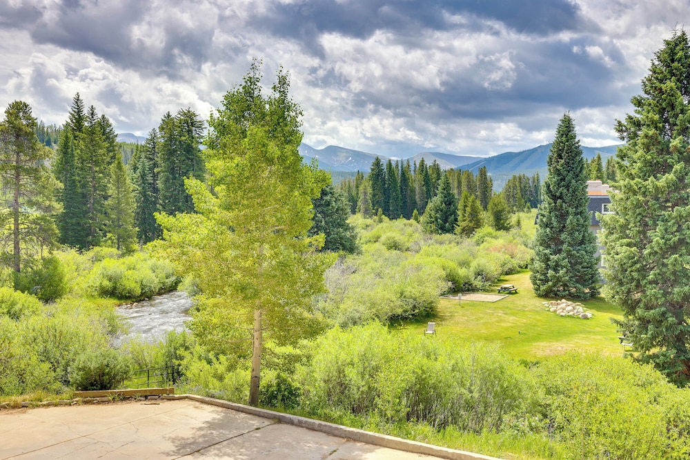 Cozy Condo w Views 3 Mi to Winter Park Resort - photo 2