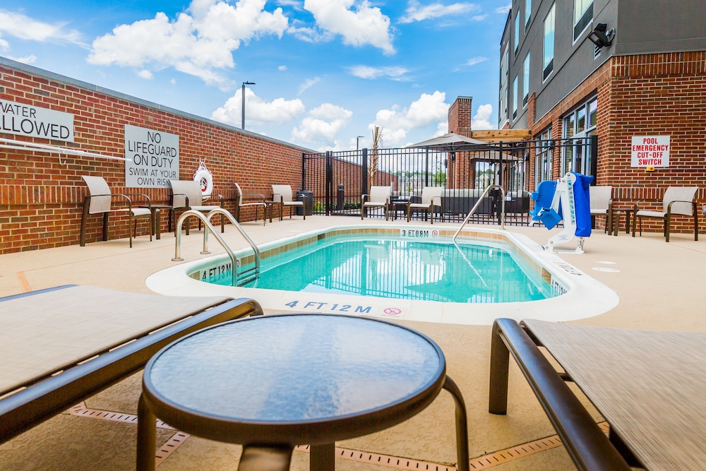 Courtyard by Marriott Columbia Cayce - photo 18