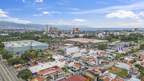 Casa Bella 6 bedrooms Pool Vacation Home 18 guests — 4-Star Luxury Hotel in Puerto Vallarta, Mexico