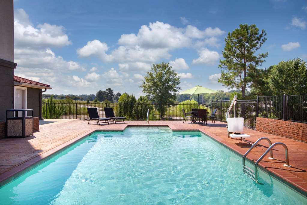 La Quinta Inn & Suites by Wyndham Tupelo - photo 7