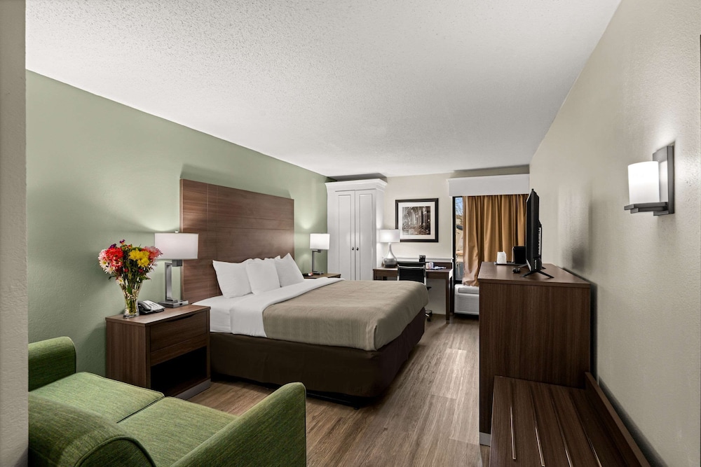 Quality Inn & Suites North Little Rock - photo 16
