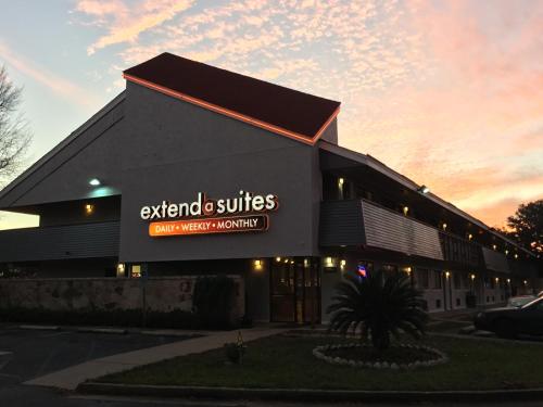 Extenda Suites Mobile North - photo 7
