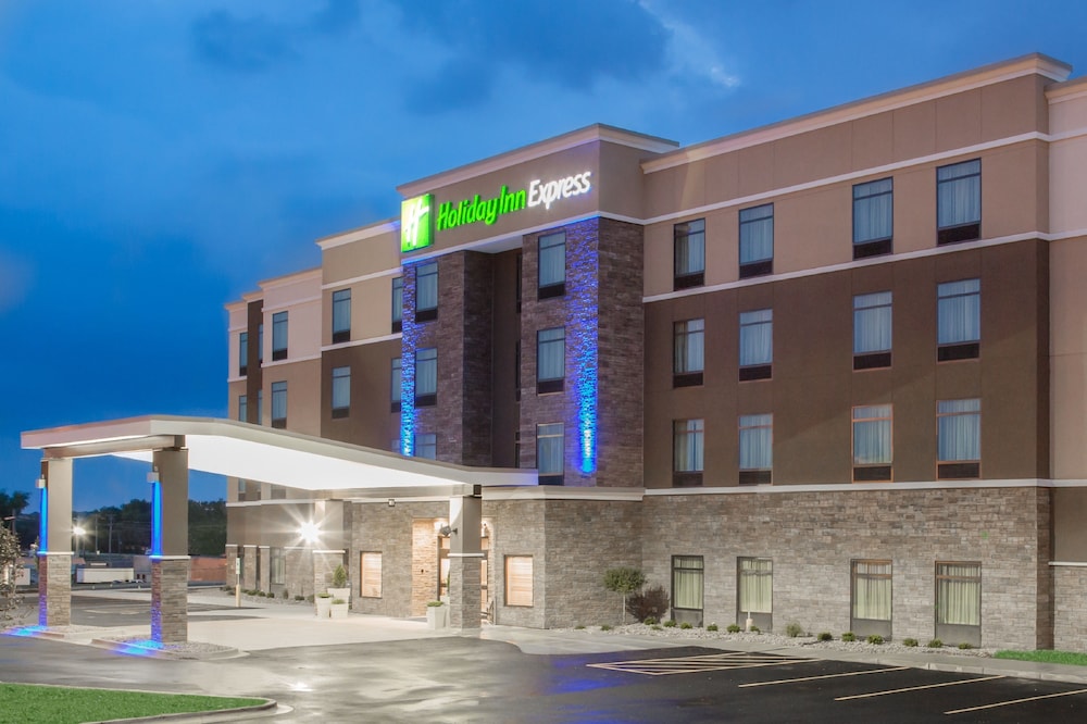 Holiday Inn Express Moline Quad Cities Area by IHG in Moline, United States