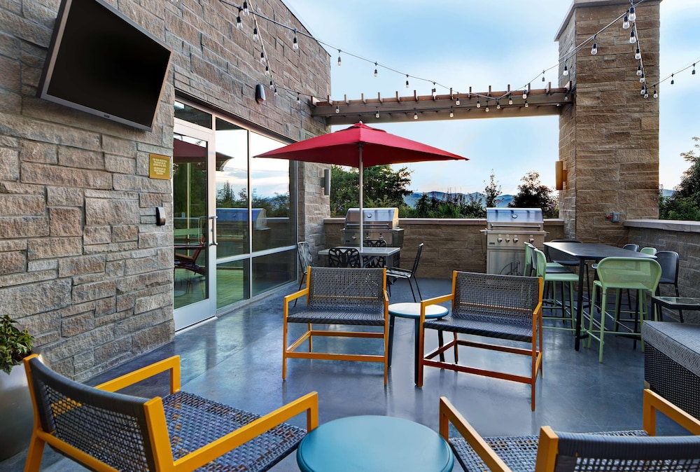 Home2 Suites Asheville Airport - photo 39