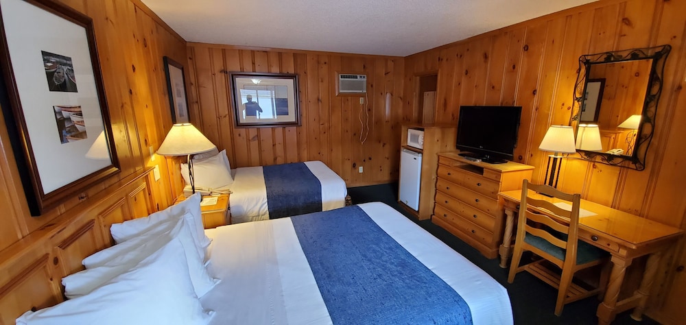 The Lake Motel - photo 40