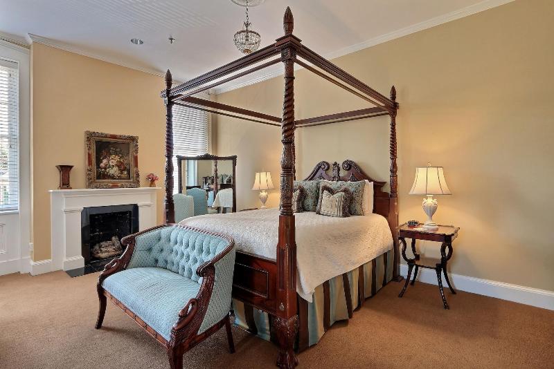 The Presidents Quarters Inn - photo 58